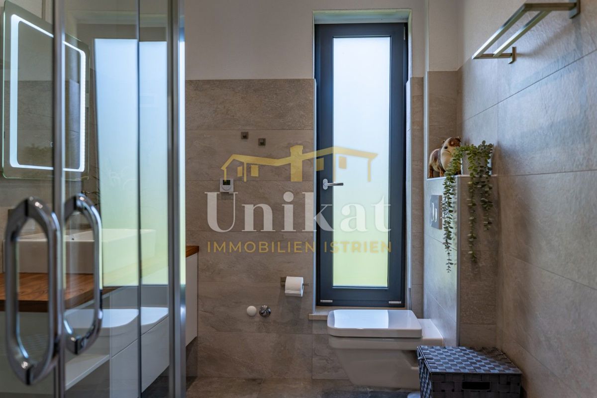 Casa di lusso con garage sotterraneo - 3 km dal mare